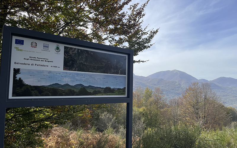 Strada panoramica degli orizzonti dei briganti